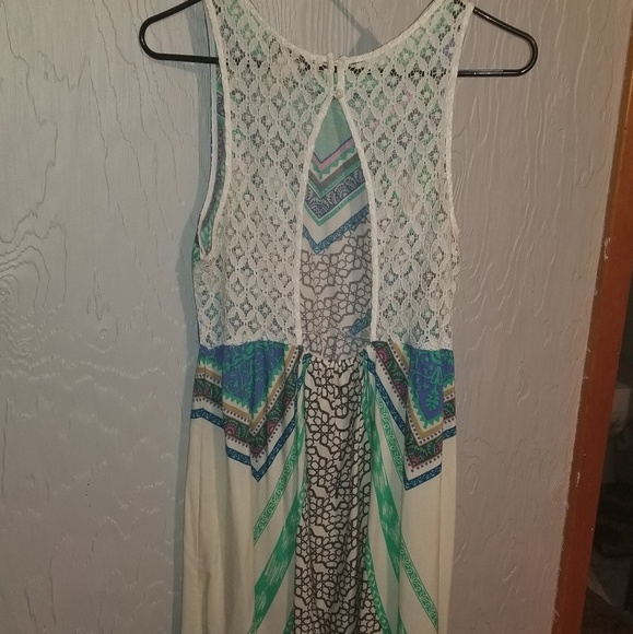 Open Back dress - Picture 3 of 4